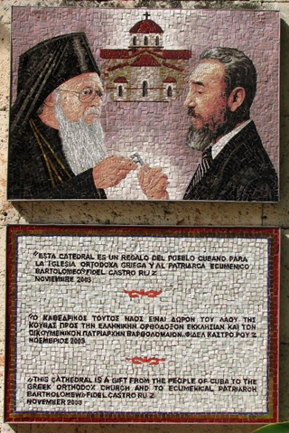 Illustration for article titled Communist Leaders Are Still Watching Us in These Monumental Portraits